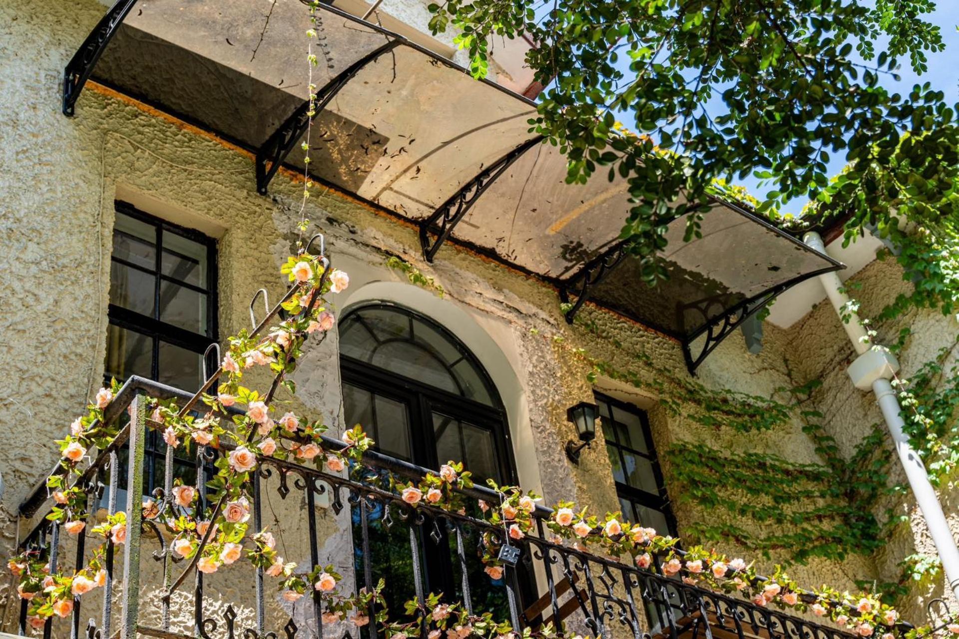 Shanghai Century Old House Downtown B&B Bagian luar foto